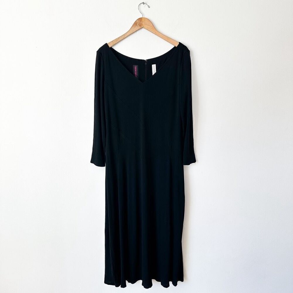 TOM AND LINDA PLATT for Bergdorf Goodman Black Silk Slinky 3/4 Sleeve V Neck Max